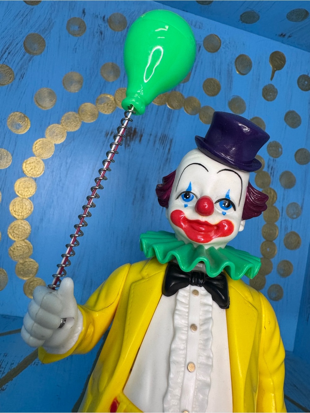 1991 New Bright Bump N Go Action Yellow Clown With Green Balloon Works 8.5”